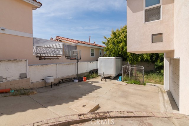 1931 Voorhees Avenue, Redondo Beach, California 90278, 4 Bedrooms Bedrooms, ,2 BathroomsBathrooms,Residential,Sold,Voorhees,SB17090969