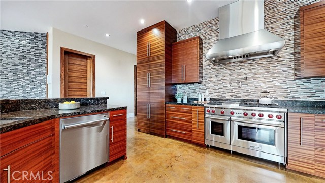 838 Avenue C, Redondo Beach, California 90277, 4 Bedrooms Bedrooms, ,3 BathroomsBathrooms,Residential,Sold,Avenue C,DW20160183