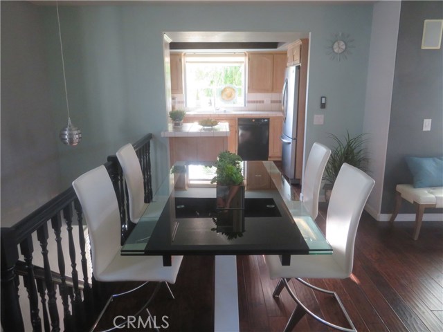 202 Helberta Avenue, Redondo Beach, California 90277, 3 Bedrooms Bedrooms, ,2 BathroomsBathrooms,Residential,Sold,Helberta,SB17212685