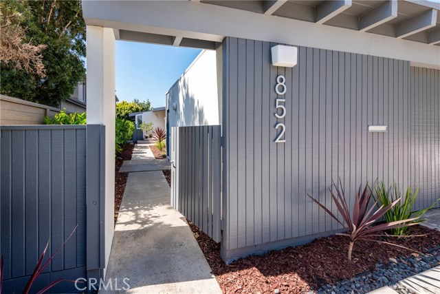 852 18th, Manhattan Beach, California 90266, 4 Bedrooms Bedrooms, ,1 BathroomBathrooms,Residential,Sold,18th,SB20139694