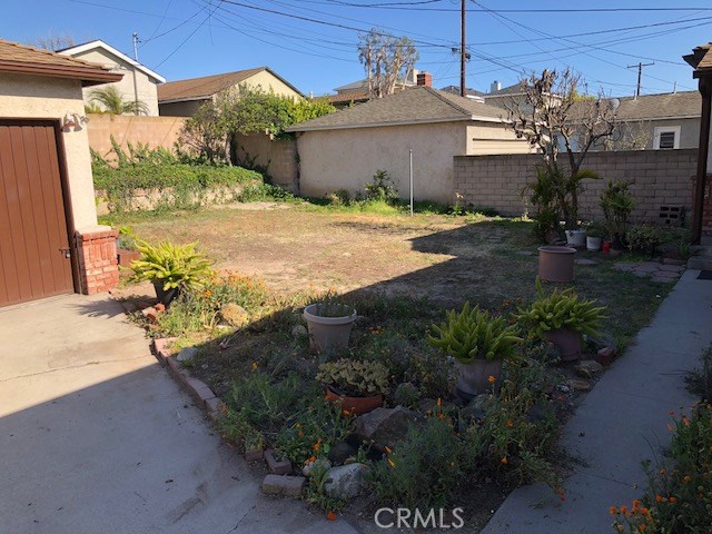 2104 Lynngrove Drive, Manhattan Beach, California 90266, 2 Bedrooms Bedrooms, ,1 BathroomBathrooms,Residential,Sold,Lynngrove,SB18083730