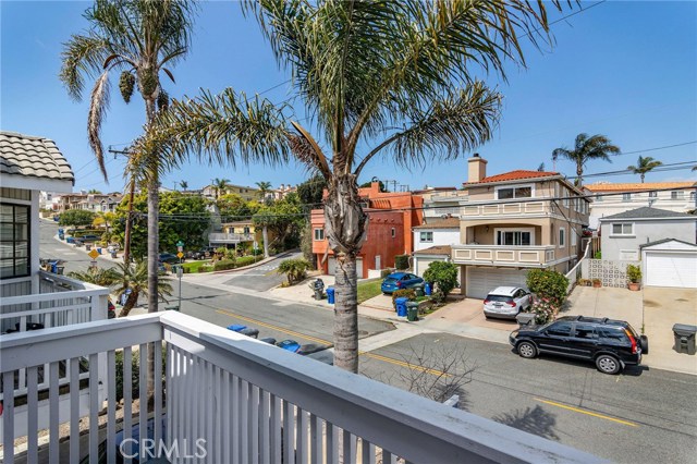 1630 Haynes Lane, Redondo Beach, California 90278, 4 Bedrooms Bedrooms, ,2 BathroomsBathrooms,Residential,Sold,Haynes,SB20070161