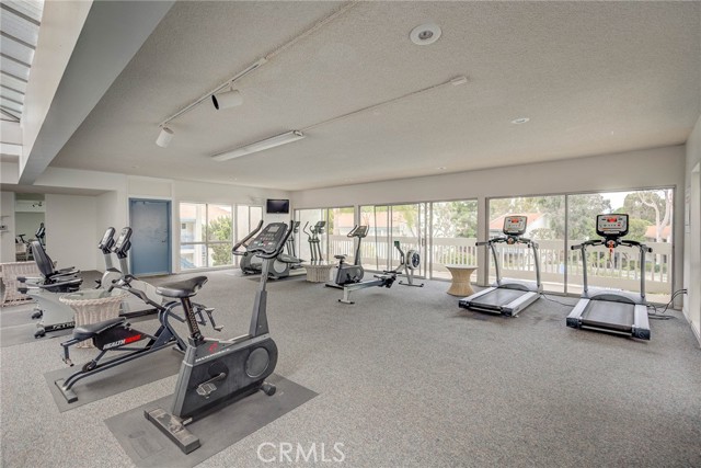 631 Prospect Avenue, Redondo Beach, California 90277, 2 Bedrooms Bedrooms, ,2 BathroomsBathrooms,Residential,Sold,Prospect,SB21042569