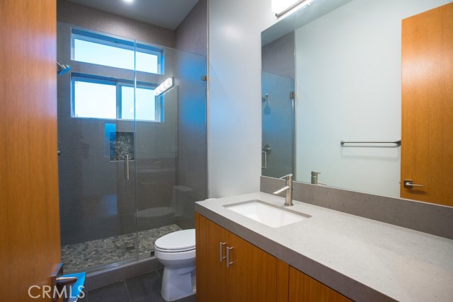 2108 Gates Avenue, Redondo Beach, California 90278, 4 Bedrooms Bedrooms, ,2 BathroomsBathrooms,Residential,Sold,Gates,SB17108544