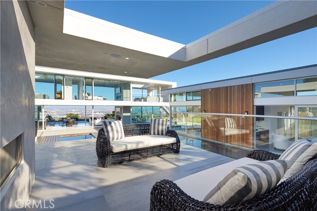 2822 Colt Road, Rancho Palos Verdes, California 90275, 5 Bedrooms Bedrooms, ,7 BathroomsBathrooms,Residential,Sold,Colt,SB19018833