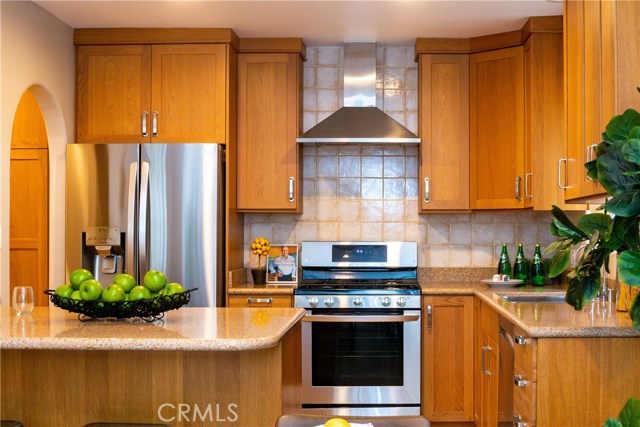 3000 Poinsettia Avenue, Manhattan Beach, California 90266, 4 Bedrooms Bedrooms, ,2 BathroomsBathrooms,Residential,Sold,Poinsettia,SB19105944