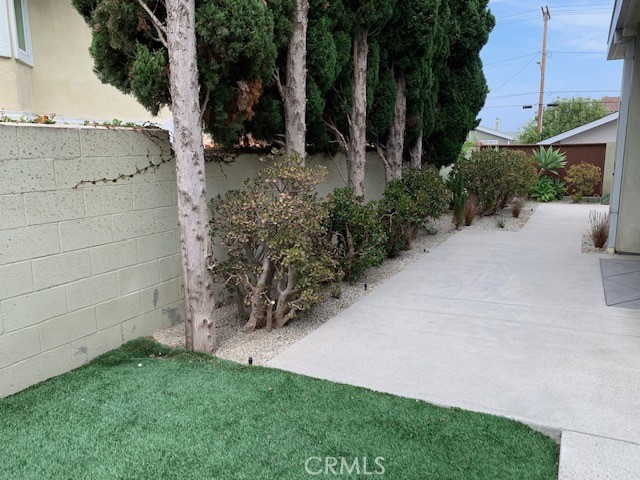 1933 Gates Avenue, Redondo Beach, California 90278, 4 Bedrooms Bedrooms, ,3 BathroomsBathrooms,Residential,Sold,Gates,SB21164757
