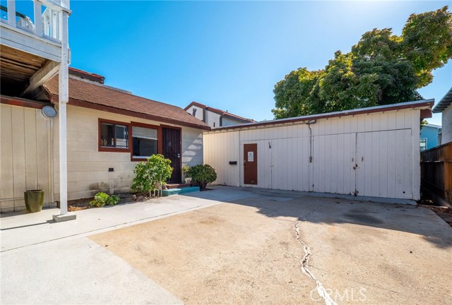 117 Helberta Avenue, Redondo Beach, California 90277, ,Residential Income,Sold,Helberta,SB20097528