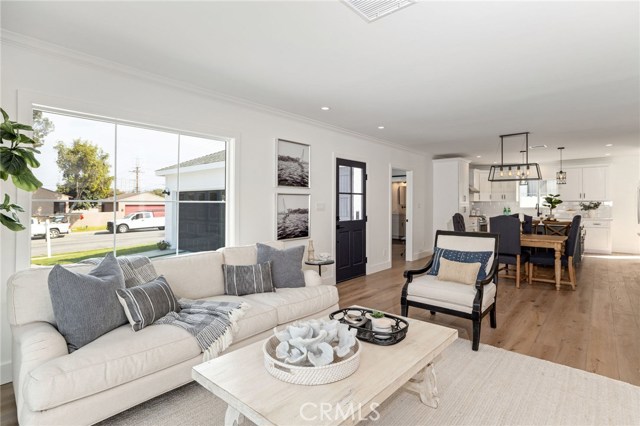 2420 Robinson Street, Redondo Beach, California 90278, 3 Bedrooms Bedrooms, ,1 BathroomBathrooms,Residential,Sold,Robinson,SB20208092