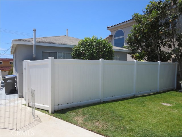 828 Lucia Avenue, Redondo Beach, California 90277, ,Residential Income,Sold,Lucia,PV18113320 828 Lucia Avenue, Redondo Beach, California 90277, ,Residential Income,Sold,Lucia,PV18113320
