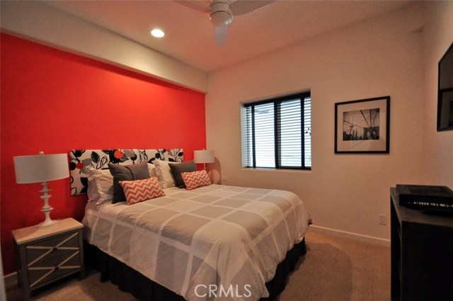 121 Guadalupe Avenue, Redondo Beach, California 90277, 4 Bedrooms Bedrooms, ,3 BathroomsBathrooms,Residential,Sold,Guadalupe,SB18068766