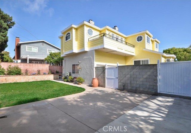 2209 Earle Court, Redondo Beach, California 90278, 4 Bedrooms Bedrooms, ,2 BathroomsBathrooms,Residential,Sold,Earle Court,PV17129449