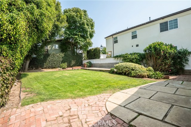 641 27th Street, Manhattan Beach, California 90266, 2 Bedrooms Bedrooms, ,1 BathroomBathrooms,Residential,Sold,27th,SB20174860