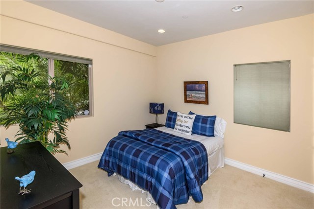 2211 Mathews Avenue, Redondo Beach, California 90278, 3 Bedrooms Bedrooms, ,2 BathroomsBathrooms,Residential,Sold,Mathews,PV18184531