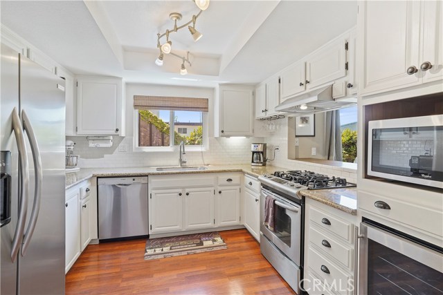 1447 Manhattan Beach Boulevard, Manhattan Beach, California 90266, 3 Bedrooms Bedrooms, ,2 BathroomsBathrooms,Residential,Sold,Manhattan Beach,SB20092235