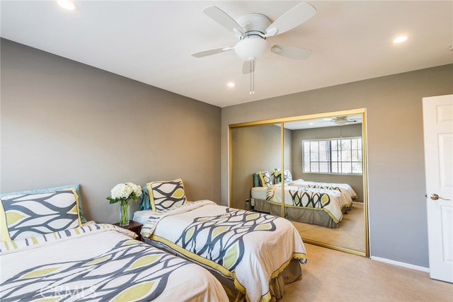 2507 Huntington Lane Lane, Redondo Beach, California 90278, 3 Bedrooms Bedrooms, ,2 BathroomsBathrooms,Residential,Sold,Huntington Lane,SB18089282