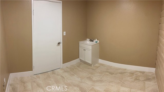 Highland, 92404, ,For Sale,Highland,IV20205967