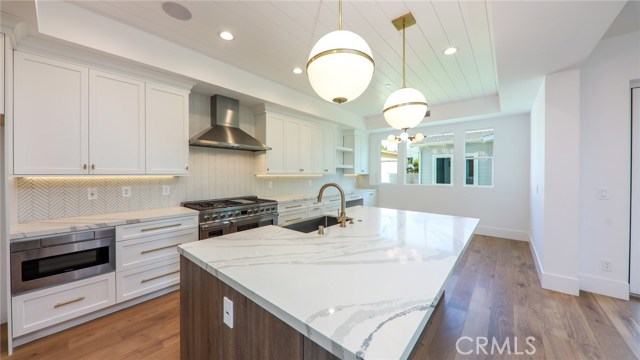 1018 Avenue A, Redondo Beach, California 90277, 6 Bedrooms Bedrooms, ,6 BathroomsBathrooms,Residential,Sold,Avenue A,PV20118056