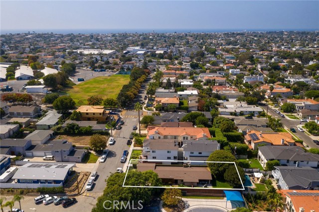 1421 17th Street, Manhattan Beach, California 90266, 3 Bedrooms Bedrooms, ,1 BathroomBathrooms,Residential,Sold,17th,SB20170029
