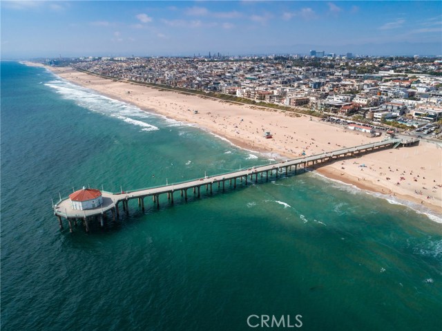 531 13th Street, Manhattan Beach, California 90266, 4 Bedrooms Bedrooms, ,2 BathroomsBathrooms,Residential,Sold,13th,SB20116052