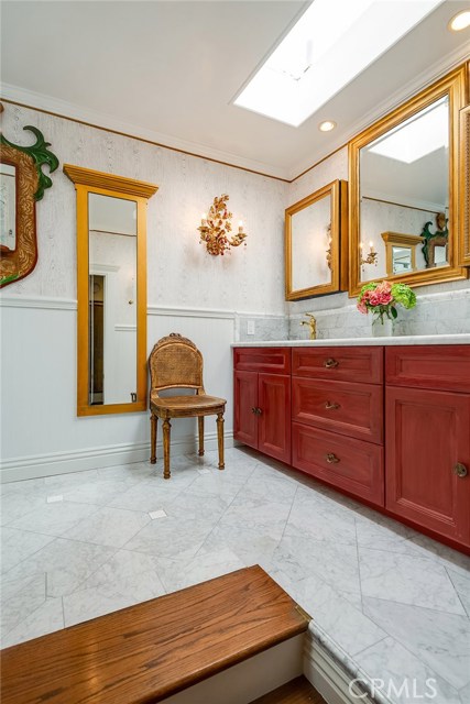 3213 Valley Drive, Manhattan Beach, California 90266, 3 Bedrooms Bedrooms, ,3 BathroomsBathrooms,Residential,Sold,Valley,SB21017306