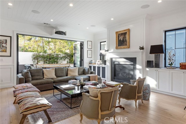 1405 Oak Avenue, Manhattan Beach, California 90266, 4 Bedrooms Bedrooms, ,4 BathroomsBathrooms,Residential,Sold,Oak,SB20231748