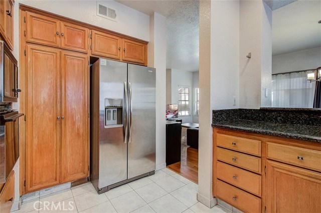 3 Bed Home for Sale in Hawthorne, California