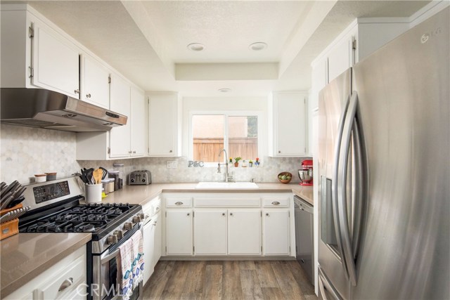1107 Rindge Lane, Redondo Beach, California 90278, 3 Bedrooms Bedrooms, ,2 BathroomsBathrooms,Residential,Sold,Rindge,SB19170544