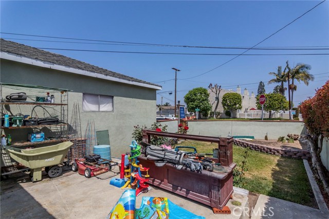 2403 Hadley Lane, Redondo Beach, California 90278, 3 Bedrooms Bedrooms, ,1 BathroomBathrooms,Residential,Sold,Hadley,SB18094584