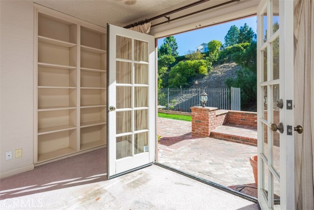 5354 Valley View Road, Rancho Palos Verdes, California 90275, 4 Bedrooms Bedrooms, ,4 BathroomsBathrooms,Residential,Sold,Valley View,DW19252795