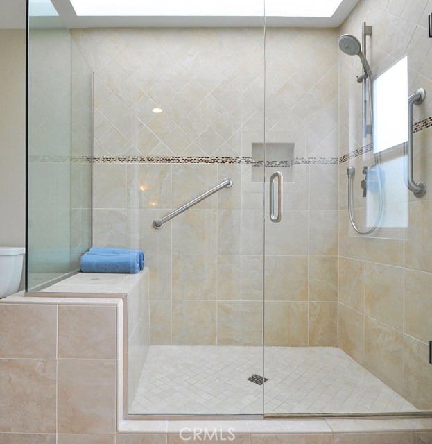 833 Maria Avenue, Redondo Beach, California 90277, 3 Bedrooms Bedrooms, ,2 BathroomsBathrooms,Residential,Sold,Maria,SB18031980