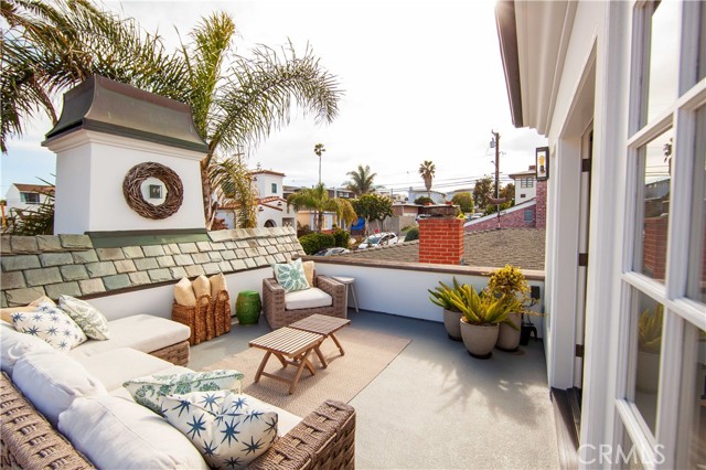 515 23rd Street, Manhattan Beach, California 90266, 3 Bedrooms Bedrooms, ,3 BathroomsBathrooms,Residential,Sold,23rd,SB21052388