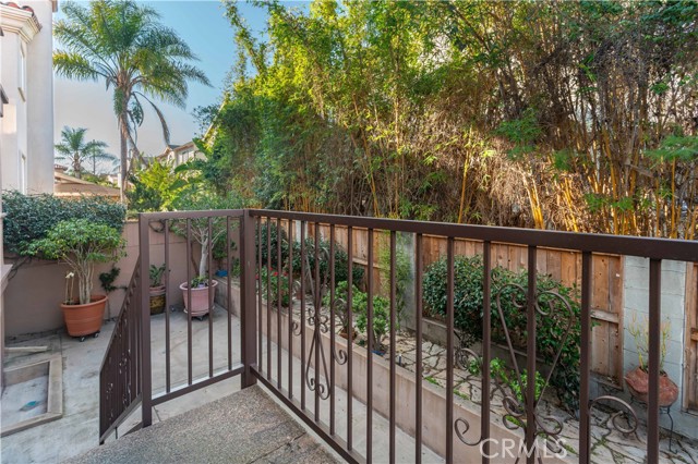 2209 Marshallfield Lane, Redondo Beach, California 90278, 4 Bedrooms Bedrooms, ,4 BathroomsBathrooms,Residential,Sold,Marshallfield,SB21029095