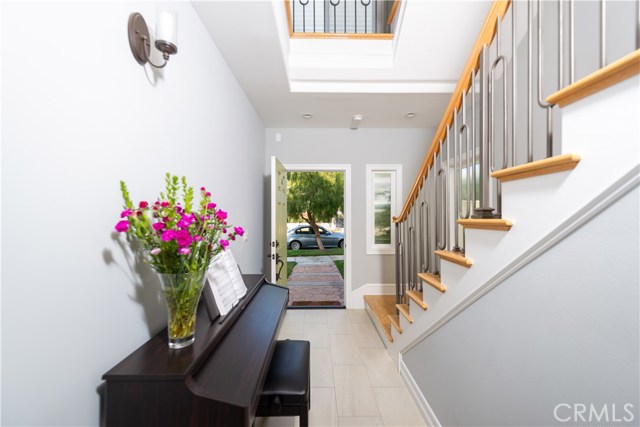 613 Lucia Avenue, Redondo Beach, California 90277, 3 Bedrooms Bedrooms, ,2 BathroomsBathrooms,Residential,Sold,Lucia,SB19228857