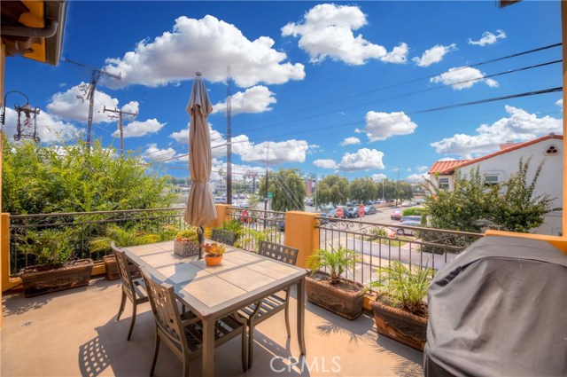 2201 Mathews, Redondo Beach, California 90278, 4 Bedrooms Bedrooms, ,3 BathroomsBathrooms,Residential,Sold,Mathews,WS20175587