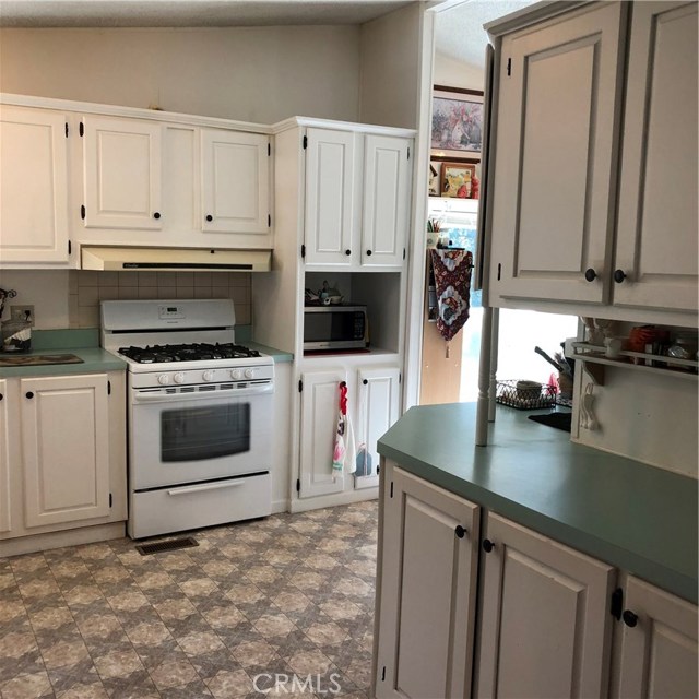 Kitchen looking toward breakfast area.