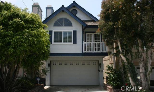 Cape Cod Golden Hills 3 bedroom, 2.5 baths with over 2,400 square feet.