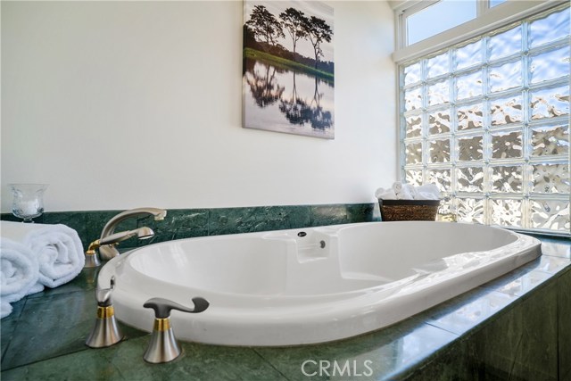 3529 Pine Avenue, Manhattan Beach, California 90266, 4 Bedrooms Bedrooms, ,Residential,Sold,Pine,SB18230875