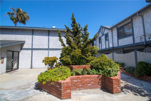 4512 182nd Street, Redondo Beach, California 90278, 2 Bedrooms Bedrooms, ,2 BathroomsBathrooms,Residential,Sold,182nd,SB18043643