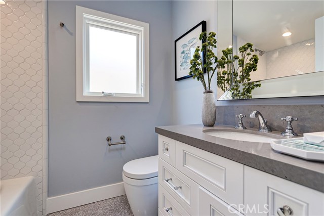 524 14th Street, Manhattan Beach, California 90266, 4 Bedrooms Bedrooms, ,3 BathroomsBathrooms,Residential,Sold,14th,SB19119459