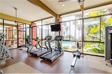 650 The Village, Redondo Beach, California 90277, 1 Bedroom Bedrooms, ,1 BathroomBathrooms,Residential,Sold,The Village,SB17195132