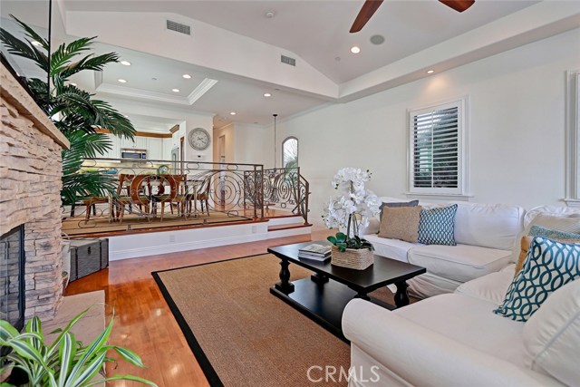 1547 Steinhart Avenue, Redondo Beach, California 90278, 3 Bedrooms Bedrooms, ,2 BathroomsBathrooms,Residential,Sold,Steinhart,SB17266436