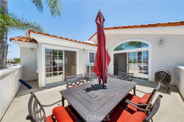 2620 Voorhees Avenue, Redondo Beach, California 90278, 3 Bedrooms Bedrooms, ,3 BathroomsBathrooms,Residential,Sold,Voorhees,SB20129080