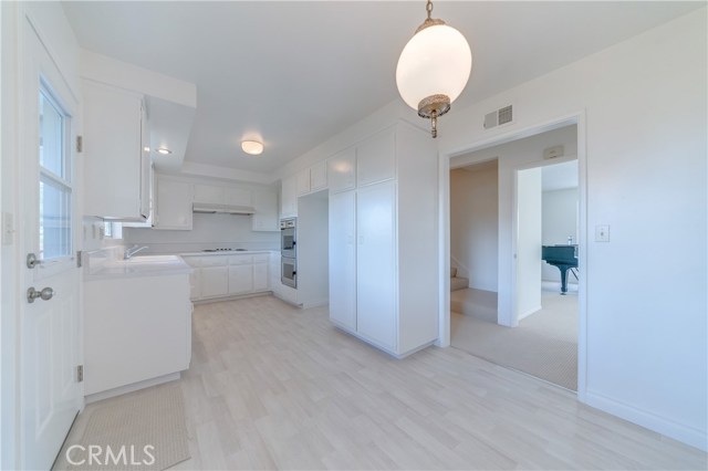 6208 Lochvale Drive, Rancho Palos Verdes, California 90275, 4 Bedrooms Bedrooms, ,1 BathroomBathrooms,Residential,Sold,Lochvale,DW18052841