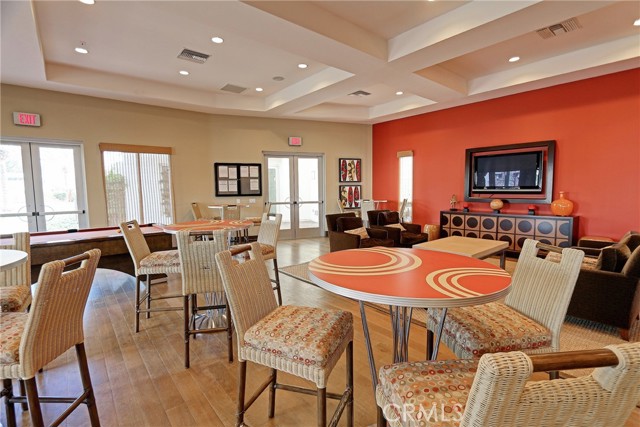 3 Bed Home for Sale in Hawthorne, California