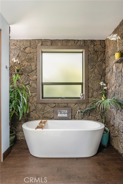 310 Hollowell Avenue, Hermosa Beach, California 90254, 4 Bedrooms Bedrooms, ,4 BathroomsBathrooms,Residential,Sold,Hollowell,SB20035338