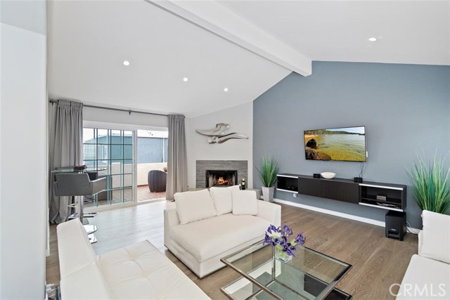2602 Mathews Avenue, Redondo Beach, California 90278, 3 Bedrooms Bedrooms, ,2 BathroomsBathrooms,Residential,Sold,Mathews,PV21085585