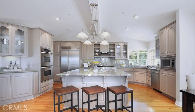 521 Irena Avenue, Redondo Beach, California 90277, 5 Bedrooms Bedrooms, ,3 BathroomsBathrooms,Residential,Sold,Irena,SB19053298