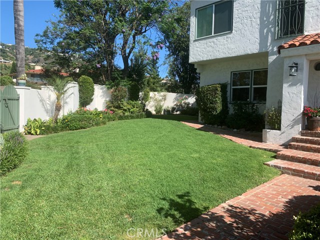 Beautiful flat grassy yard!