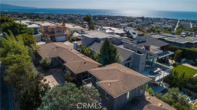 501 Poinsettia Avenue, Manhattan Beach, California 90266, 3 Bedrooms Bedrooms, ,1 BathroomBathrooms,Residential,Sold,Poinsettia,SB21136990